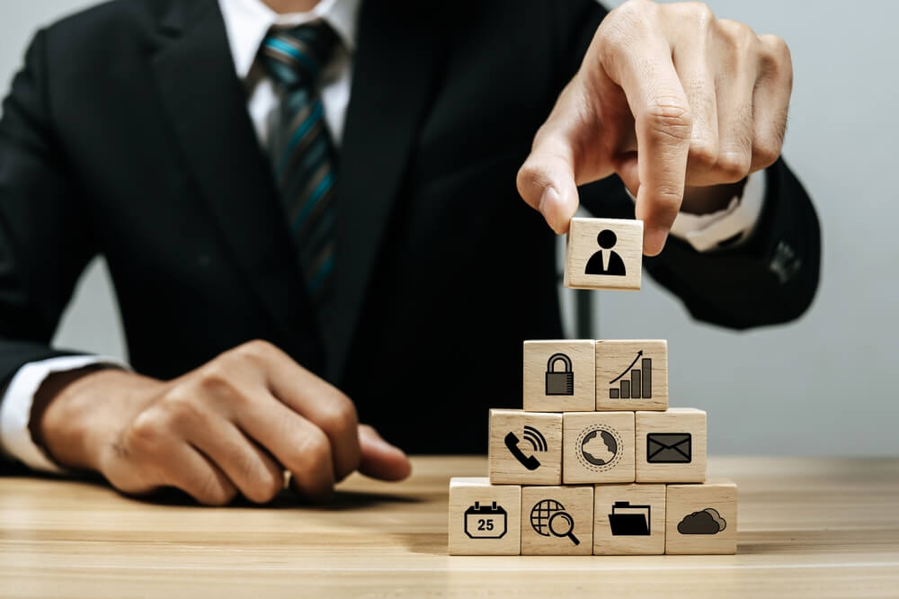 چگونه از بورس تمکن مالی بگیریم؟